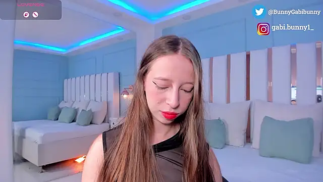 gabi bunny online show from March 6, 6:14 pm