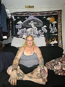 Trans Girl next door420 online show from June 25, 3:57 pm