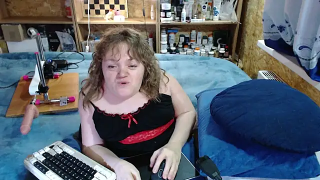 MiniNatalie online show from October 2, 3:39 pm