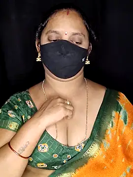 vintage-vibs online show from April 17, 6:10 pm