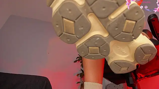 charlotte  grey online show from April 1, 8:06 pm