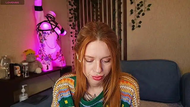 Snapshot of _SweetFox_ chatting on September 13, 1:35 am SweetFox online show from September 13, 1:35 am