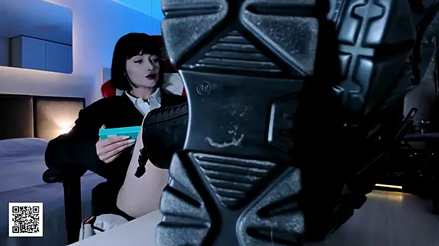  Goddess Misha  online show from October 9, 9:30 pm