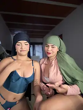 lalilamassu1 online show from January 14, 9:42 pm