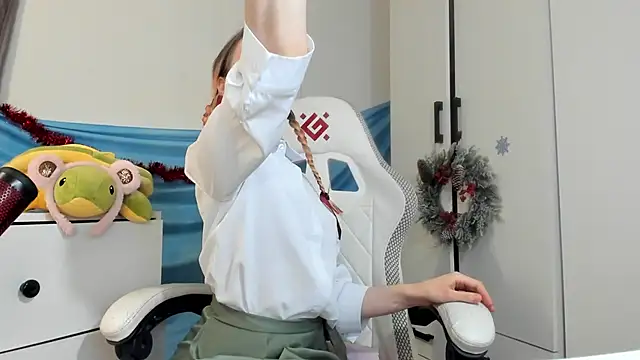 Silly  Milly online show from November 21, 6:54 pm