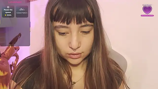 Snapshot of emitaa17228o chatting on October 28, 8:25 pm emitaa17228o online show from October 28, 8:25 pm