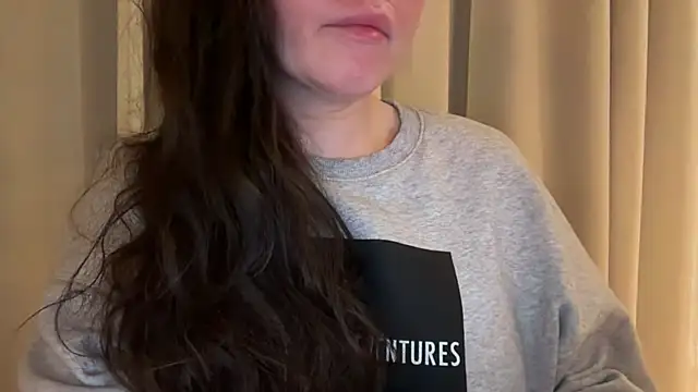 Sandysecret online show from February 18, 8:30 pm