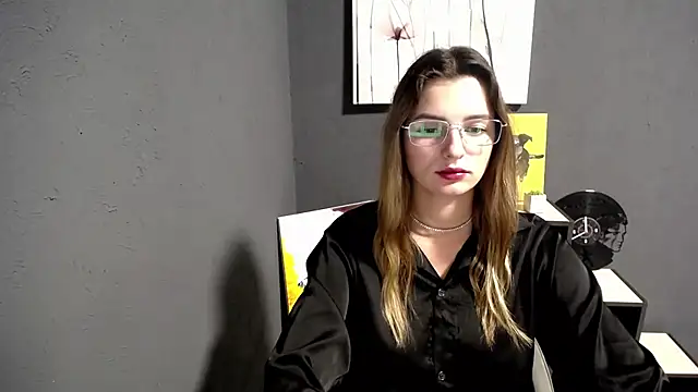 lady olivia  online show from November 25, 3:25 pm