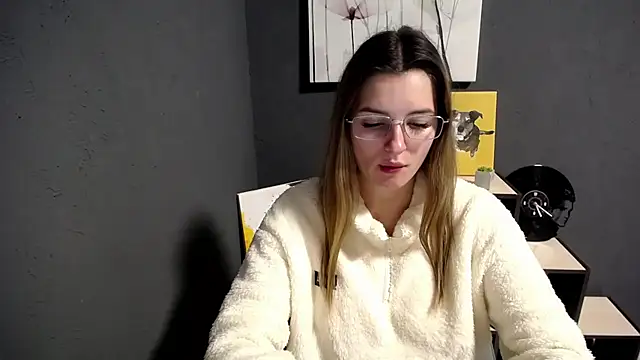 Snapshot of lady_olivia_ chatting on October 27, 1:39 pm lady olivia  online show from October 27, 1:39 pm