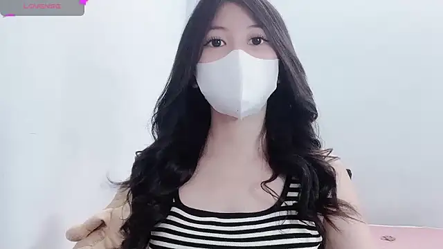 tanhxiu online show from October 4, 1:50 pm