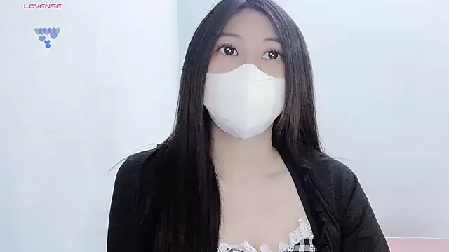 tanhxiu online show from December 14, 2:45 pm