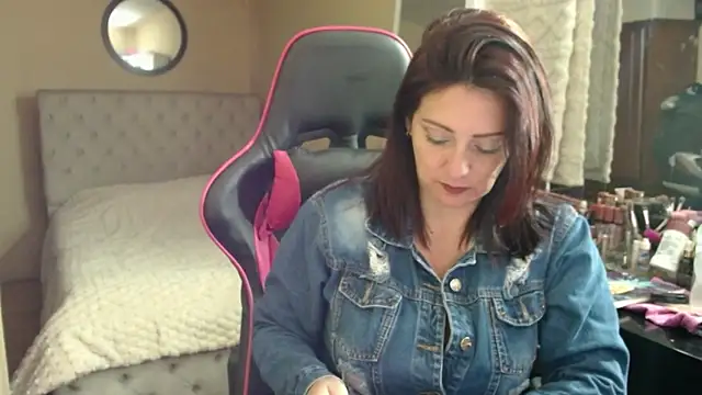 Carol Scottt online show from February 21, 8:42 pm