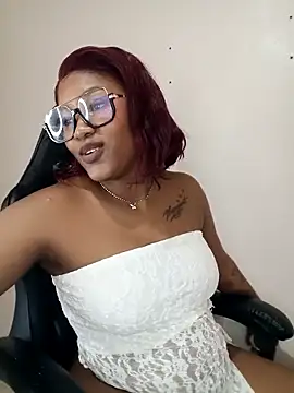 charmainexxx online show from March 3, 1:11 am