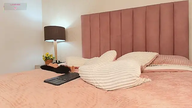 celine golden1 online show from November 21, 5:31 am