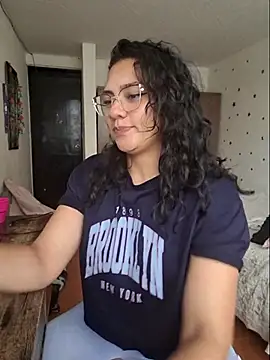 Snapshot of Thaliacooper_ chatting on October 23, 6:36 pm Thaliacooper online show from October 23, 6:36 pm