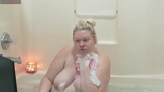 siennaxluxx online show from October 22, 12:37 am