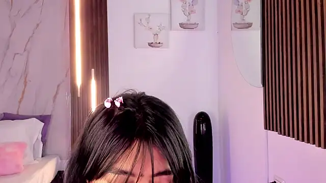 mia six66 online show from October 5, 12:10 pm