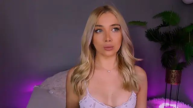 Jessielle online show from May 8, 6:38 am