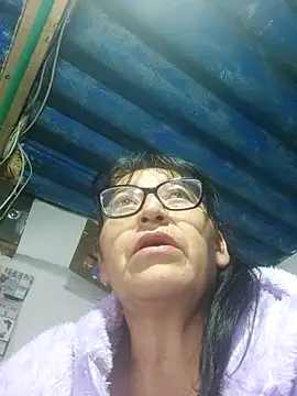 clarita 01 online show from March 18, 2:00 pm