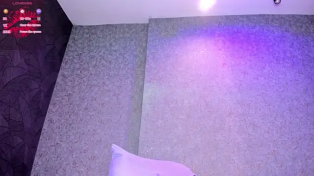 VanessaKalo online show from February 13, 2:02 am