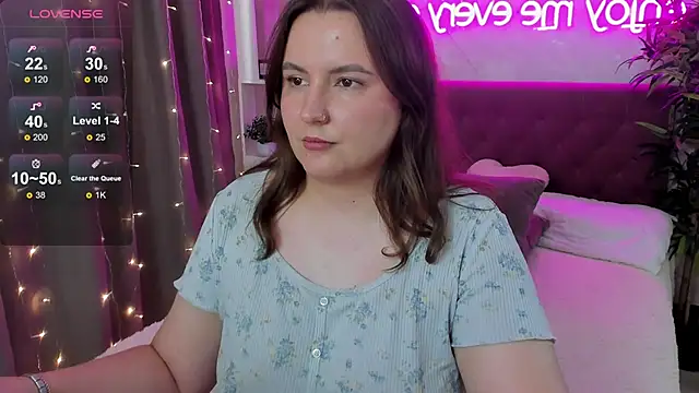 FeralPeach online show from June 12, 10:12 am