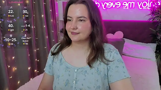 FeralPeach online show from July 11, 7:08 am