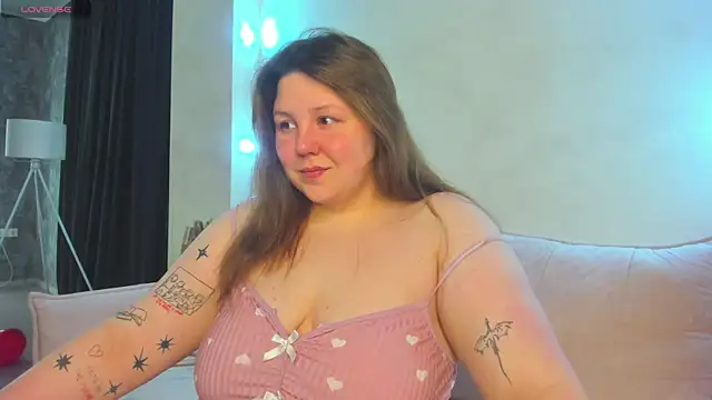 Ruth Oliver online show from February 5, 1:08 am