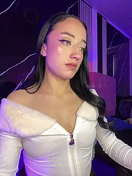 Ady 18 online show from December 4, 8:20 pm