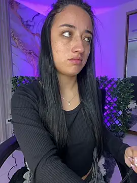 Ady 18 online show from January 17, 8:27 pm