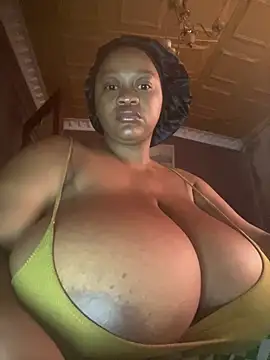 Chubbykarisma27 online show from April 15, 4:57 am