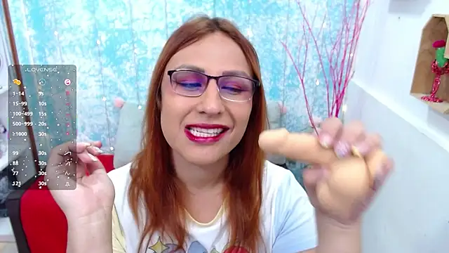Snapshot of Analia_01 chatting on October 15, 11:57 am Analia 01 online show from October 15, 11:57 am
