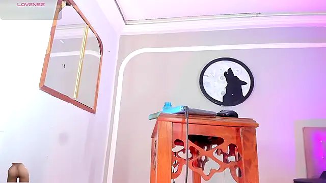 Jimena Grey online show from November 17, 9:10 am