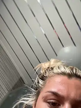 IrishPrincessBarbieX online show from March 22, 1:39 pm