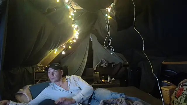 38koppel1985 online show from October 12, 5:21 am