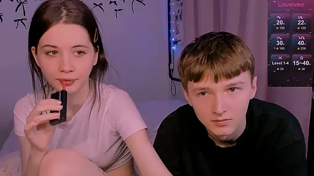 CoddleWeeper  online show from March 17, 3:05 pm