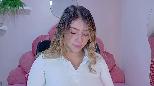 LilithSmith  online show from February 9, 11:45 am