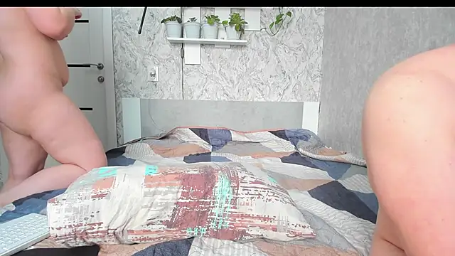 Sexy room online show from February 3, 6:22 am