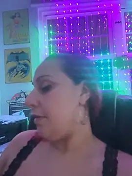 DeeLight124 online show from September 9, 7:30 am