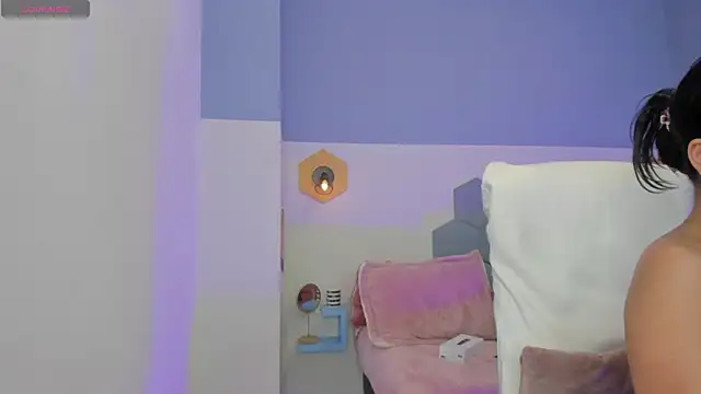 Chloe fischer  online show from June 25, 3:24 pm