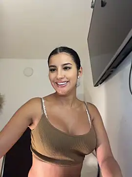 Kimm khalifa online show from April 14, 2:00 am