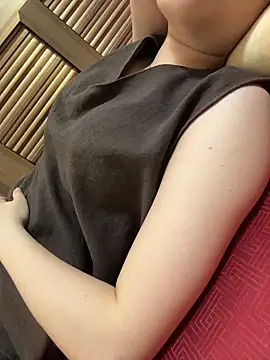 Baby-sexytit99 online show from May 31, 6:09 pm