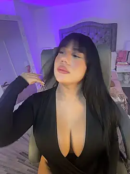 AshleyFerrer online show from January 10, 9:30 pm