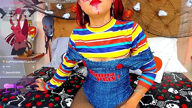 CristalLoren online show from October 31, 7:07 pm