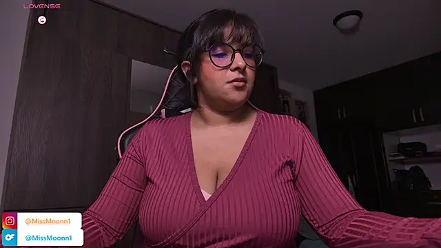 Snapshot of Steph_moon_ chatting on September 11, 1:39 am Steph moon  online show from September 11, 1:39 am