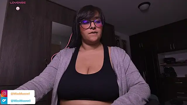 Snapshot of Steph_moon_ chatting on September 10, 1:38 am Steph moon  online show from September 10, 1:38 am