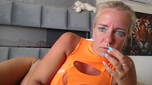 Wendysexyx online show from April 27, 5:21 pm
