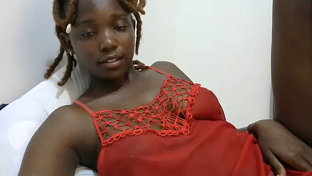 Latiffagodess online show from February 13, 1:02 pm