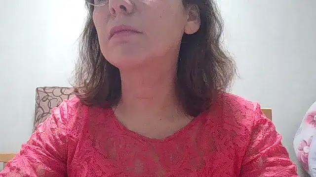 HollyJewel online show from December 14, 6:25 pm