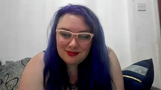 Bustycurves online show from August 8, 10:40 pm