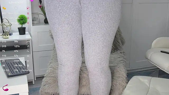 Anaswan online show from December 3, 6:49 am